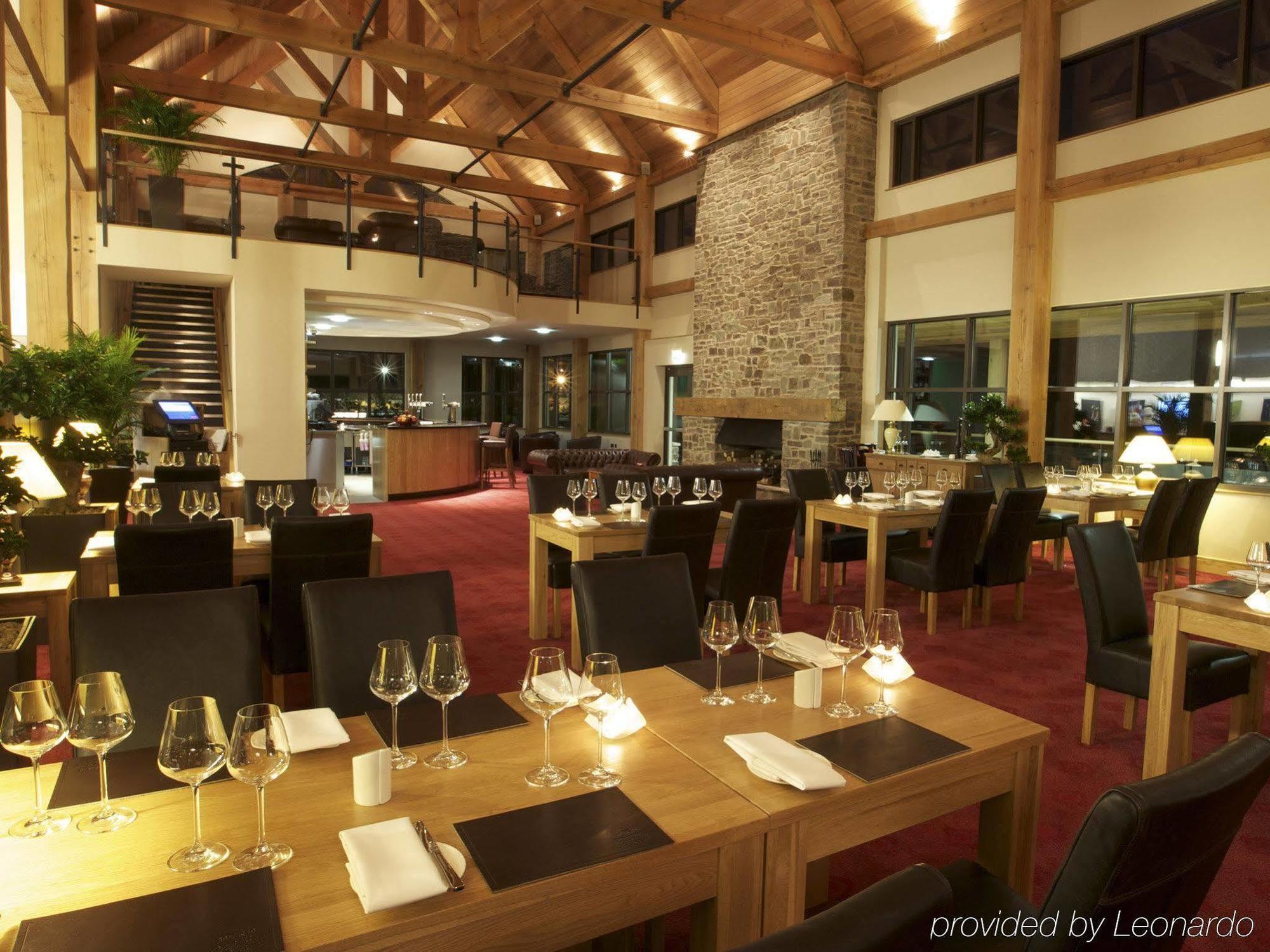 Готель The Manor House At Celtic Manor Ньюпорт Ресторан фото